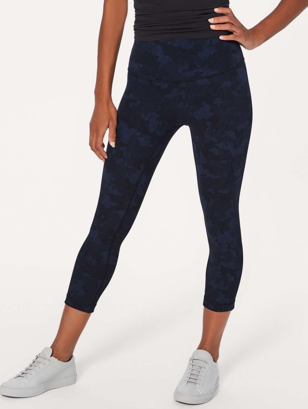 Lululemon High-Rise Navy Camo Crop Leggings - Women SZ 4 Good Condition